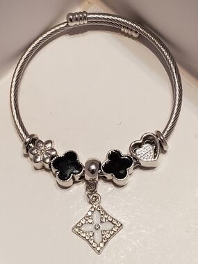 Stainless Steel Black Quatrefoil Clover & Heart Charm Adjustable Bangle Bracelet